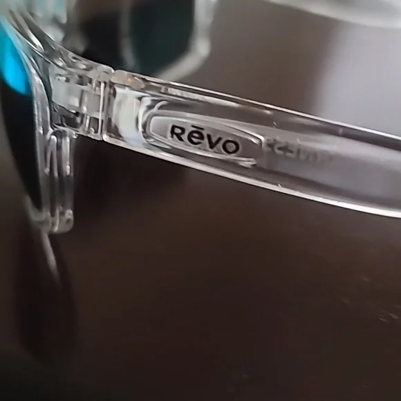 Revo Harness Polarized Sunglasses - Picture 5 of 8